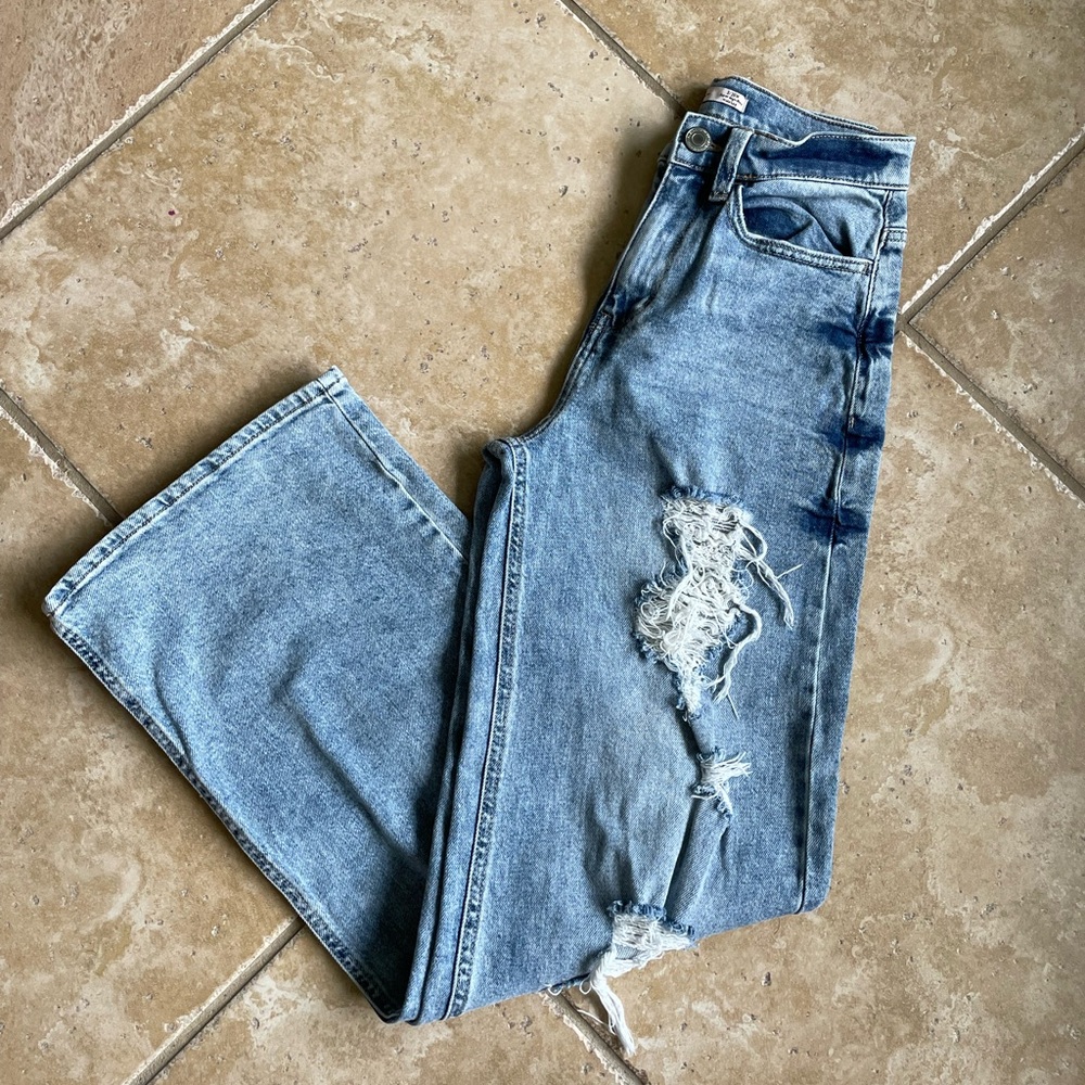 Kohl’s SO High-waisted, wide-leg, distressed denim jeans